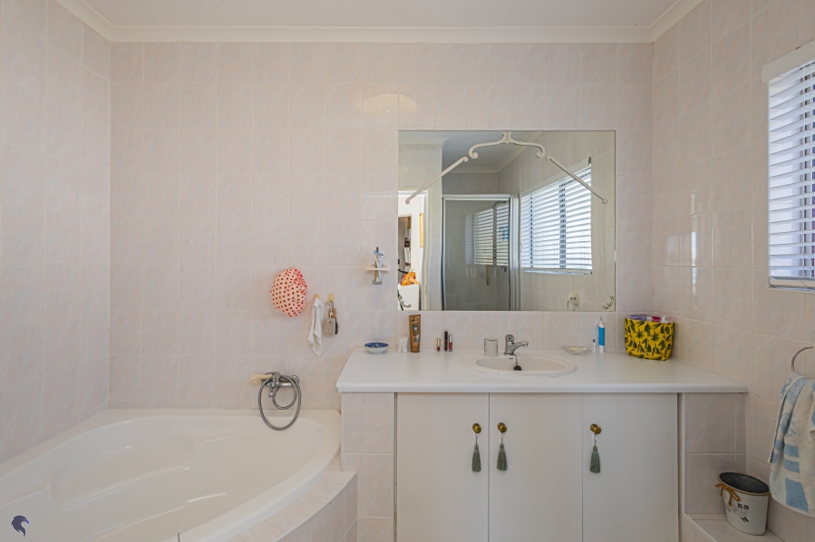 3 Bedroom Property for Sale in Myburgh Park Western Cape